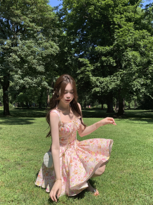 BOOMLIMIT Natassia粉色碎花精致可爱甜美夏季新款度假吊带连衣裙