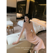 人手一件做搭配 三喜threec 镇店口碑款 粉色针织打底连衣裙女