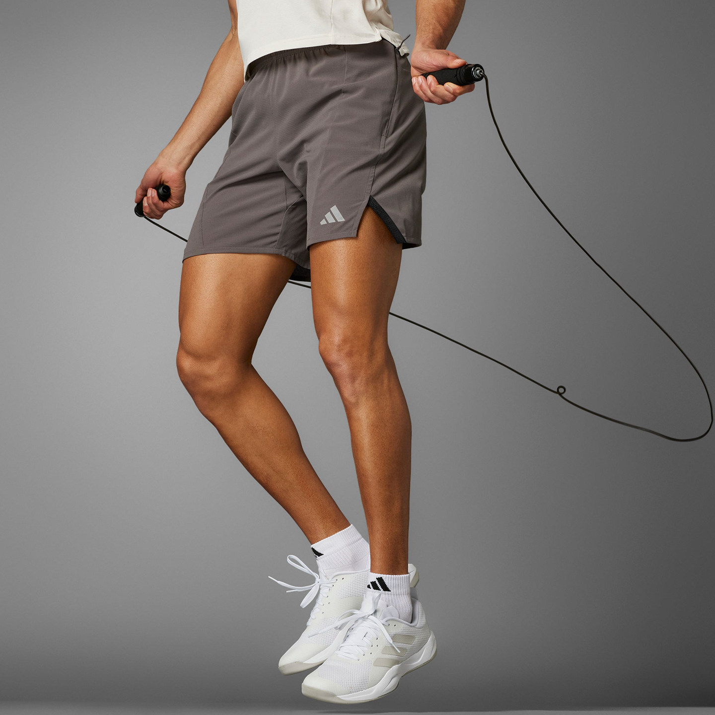 Adidas阿迪达斯D4T HR SHO男子修身运动休闲健身短裤 IS3734