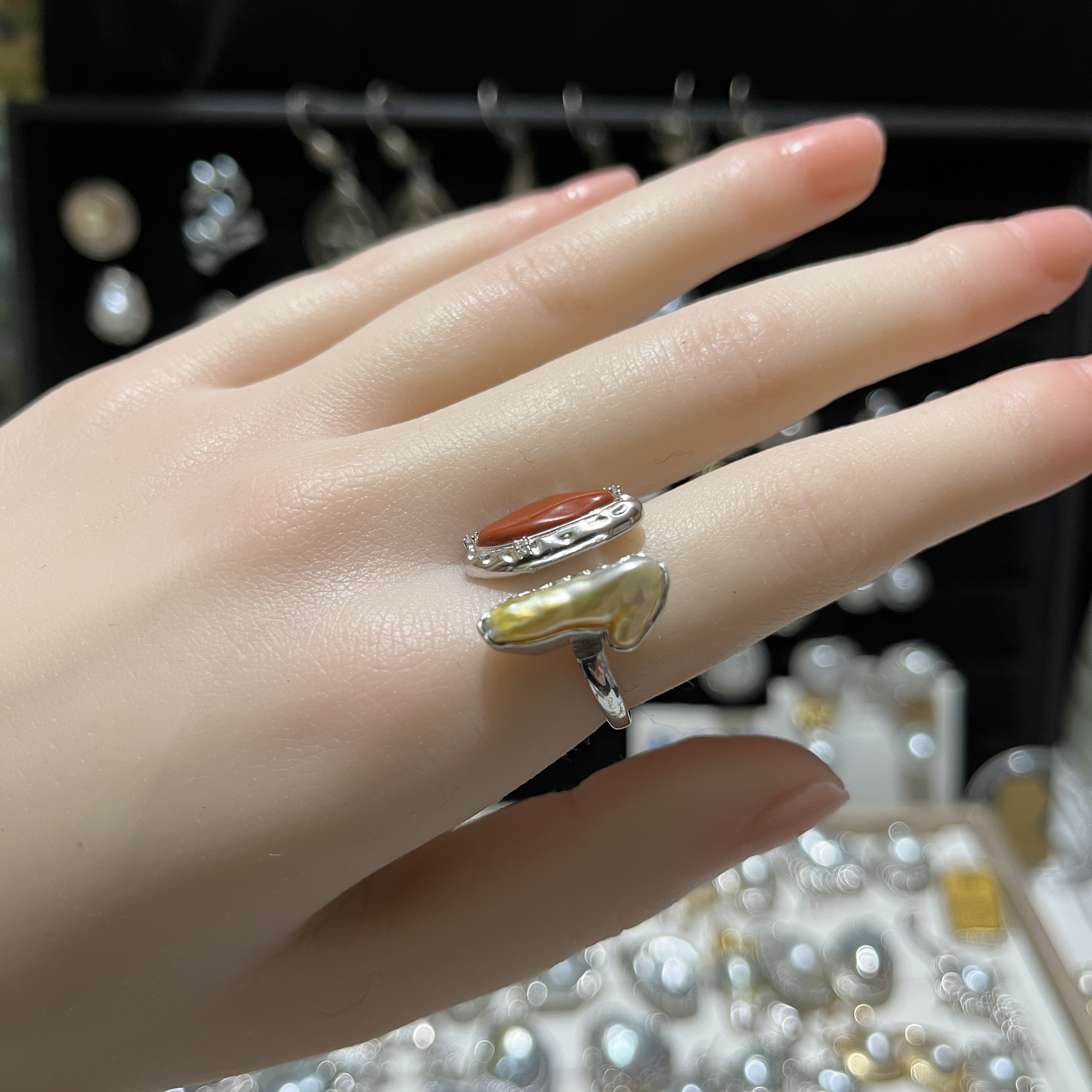 天然海水南洋金珠无核keshi+天然南红包镶戒指S925银上开口调节