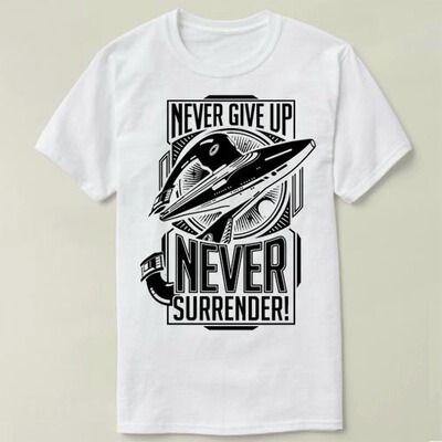 SurrenderT-ShirtNever文化衫男