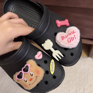 洞洞鞋配饰适配crocs卡骆驰鞋花鞋扣配件可爱冬季毛绒高级感装饰