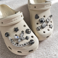 适配crocs卡骆驰鞋花洞洞鞋配饰男高级感白色新款套装钻石装饰扣