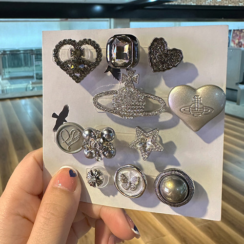 洞洞鞋配饰装饰配件卡扣饰品适配crocs卡骆驰洞洞鞋花高级感cross - 封面