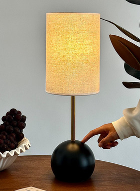 北欧设计酒店样板间美式简约台灯卧室床头灯客厅创意温馨个性桌灯