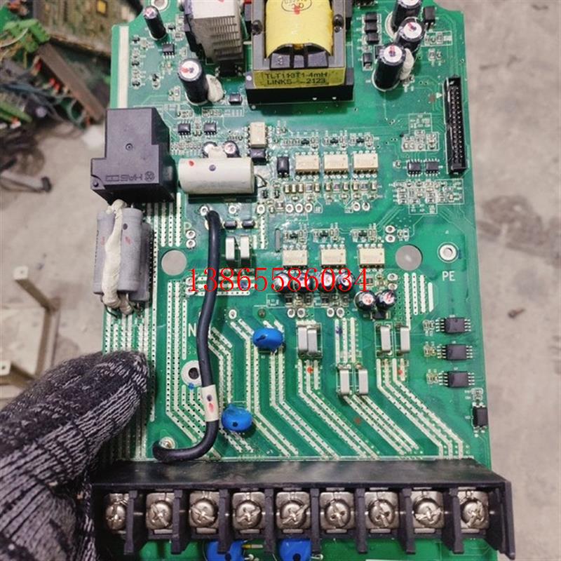 议价艾克特AT500系列7.5kw变频器驱动板A03D02F