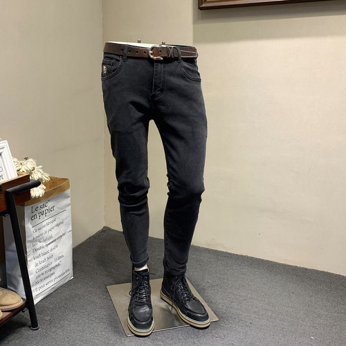 黑色水洗复古做旧牛仔裤男小脚裤