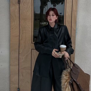 黑色皮衬衫女高级感2026新款爆款洋气皮衣外套酷飒风飘带垫肩上衣