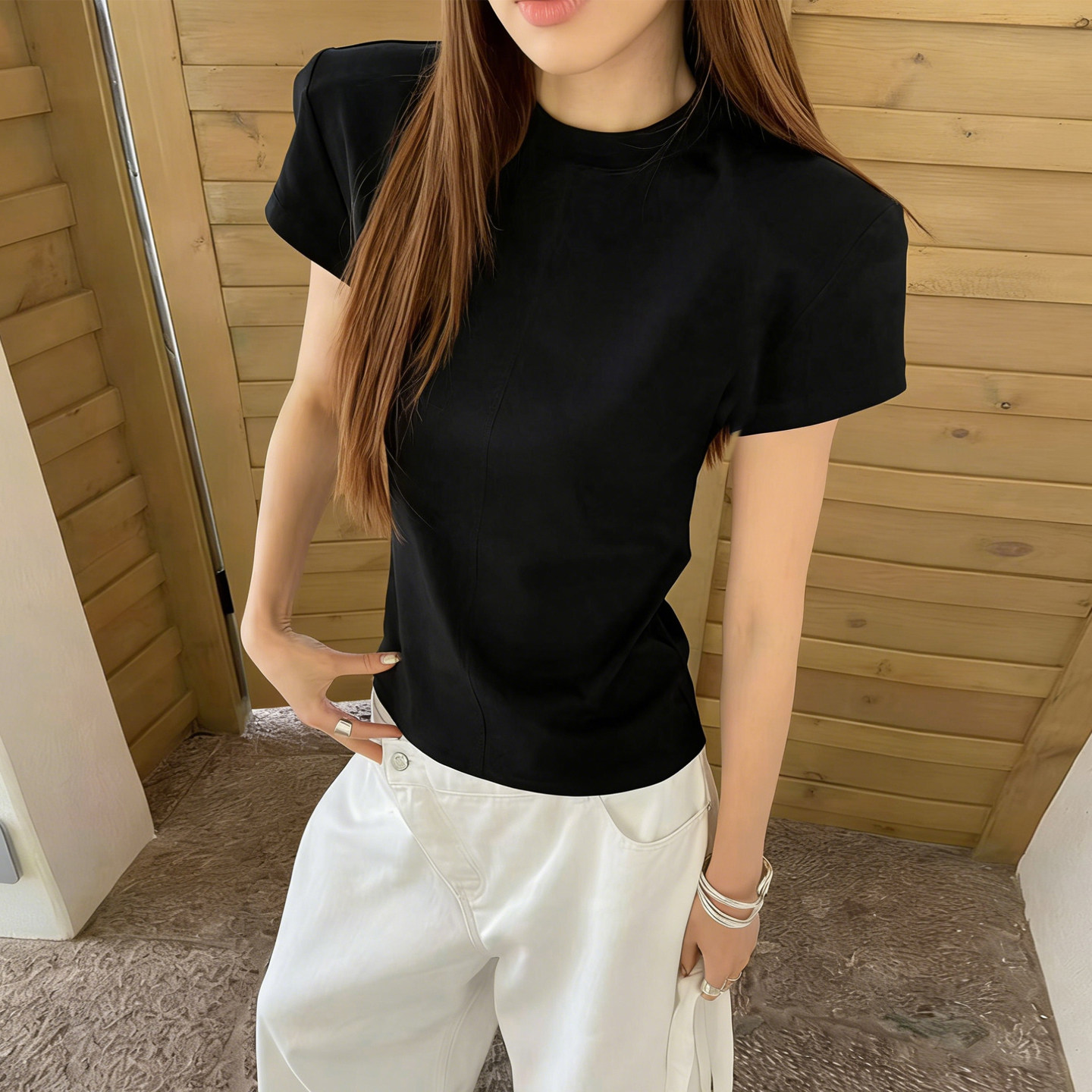 正肩圆领短袖t恤女纯棉2026新款夏季修身显瘦白色垫肩上衣女半袖