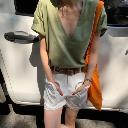 纯棉短袖女t恤夏2026新款性感纯欲风深v领低胸上衣宽松百搭落肩T