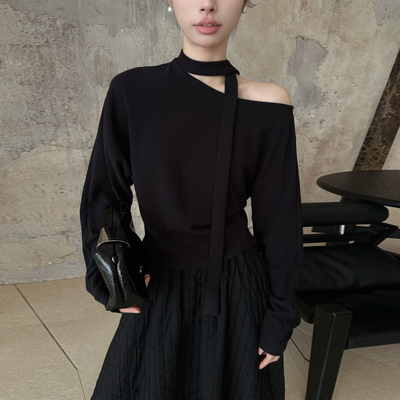 斜领露肩设计感挂脖上衣女