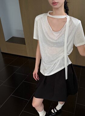 夏直角肩飘带V领抽褶显瘦t恤女
