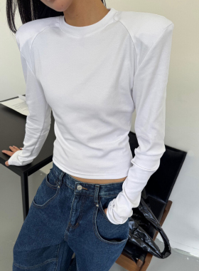 白色打底衫女内搭2026新款春秋正肩长袖t恤女修身显瘦垫肩上衣棉