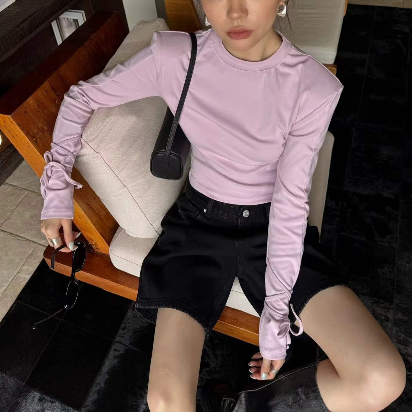 正肩长袖t恤女纯棉2026新款设计感小众弹力修身绑带短款垫肩上衣
