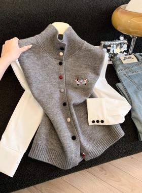 立领彩扣卡通刺绣衬衫袖拼接假两件针织衫冬新款女韩版毛衣53603