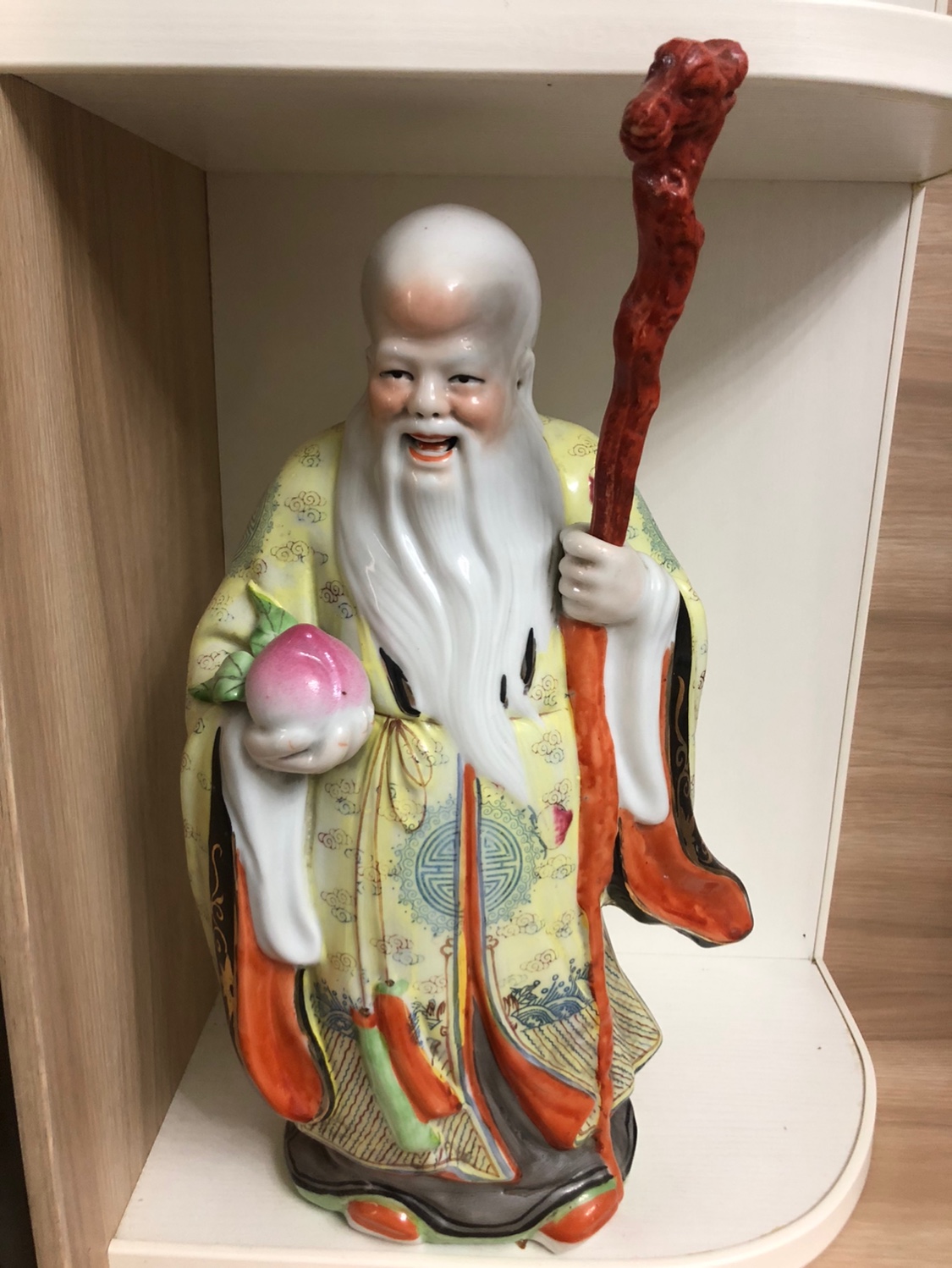 寿星，高35公分，80年代雕塑瓷厂产品。