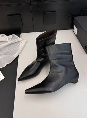 韩版低跟尖头西部短靴