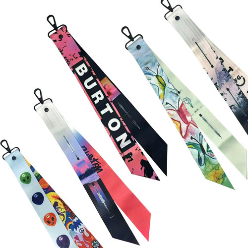 单板滑雪拍哦带双板滑雪挂件