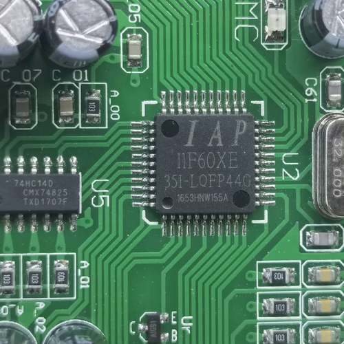 可维修拆机 11F60XE ULN2803AFWG HC245 7