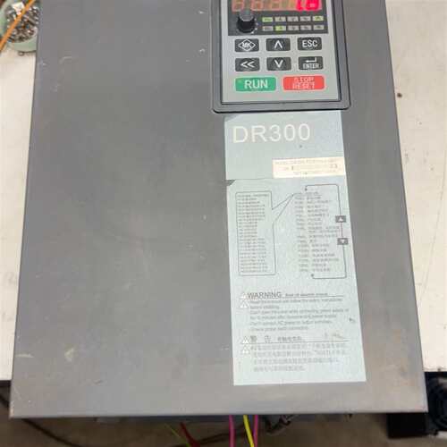 可维修成色很好的两台大元DR300一T3一015G议价