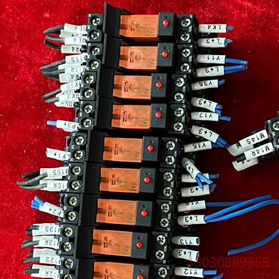 可维修泰科继电器RT424024，8针角，配套底座，