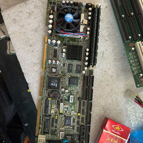 可维修艾讯SBC8168 Rev C2-RC工控机主板  带CPU
