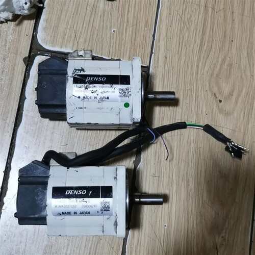 可维修日本DENSO电装机械手电机 MSMA032T2S2 议价