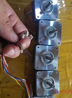 可维修LotNO.882U步进电机，拆机件，成色漂亮