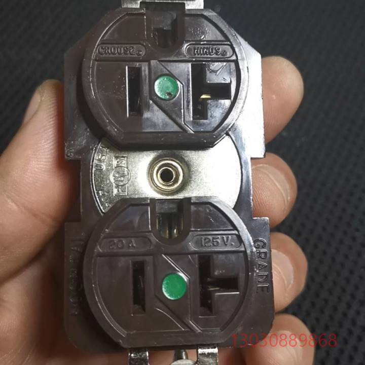 可维修全新镀铑 克劳斯海因兹 红底插座  CROUS