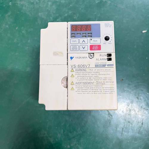 可维修安川606V7变频器 CIMR-V7AT41P5 1.5KW