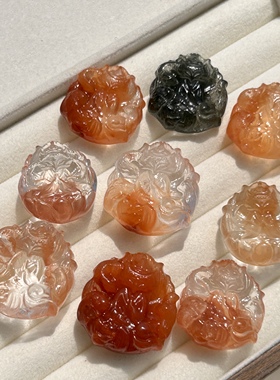 现货天然红兔毛九尾狐吊坠精致立体可爱兔毛水晶狐狸狐黄白柳灰