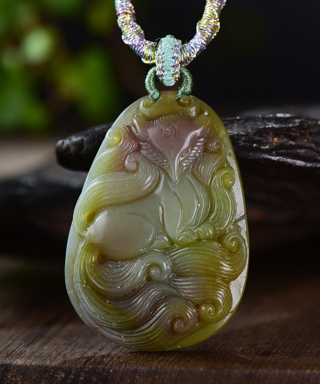 新款现货天然盐源玛瑙九尾狐吊坠手工精雕精致可爱狐狸男女项链