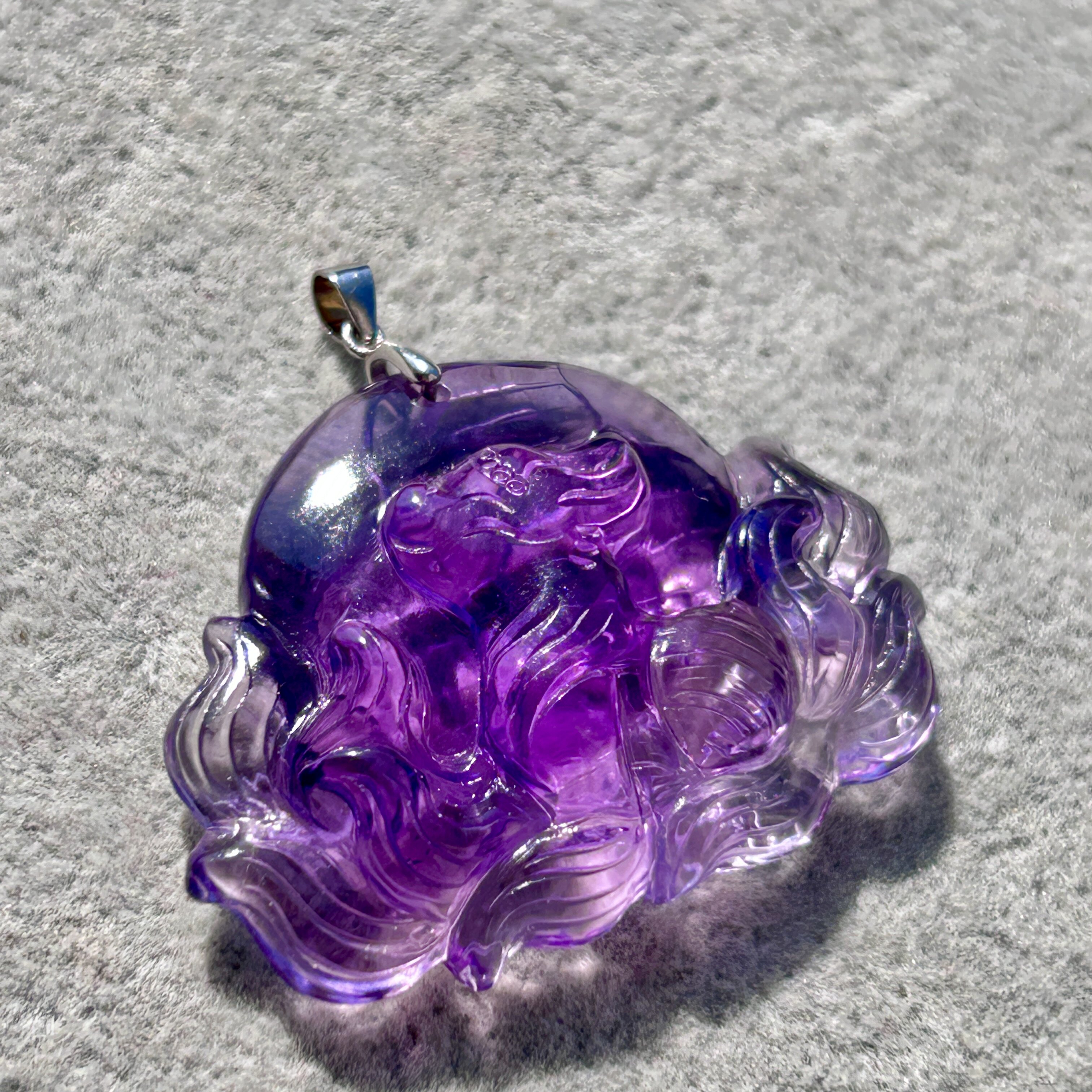 新款现货天然紫水晶九尾狐小吊坠手工精雕立体可爱紫晶月狐狸项链