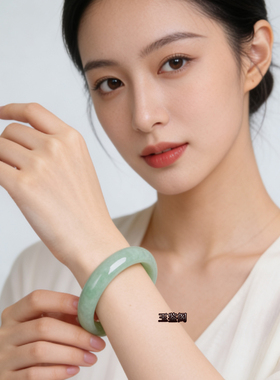 天然玉石手镯女士豆冰糯种浅绿正圈玉镯气质绿色玉手镯送证书礼盒