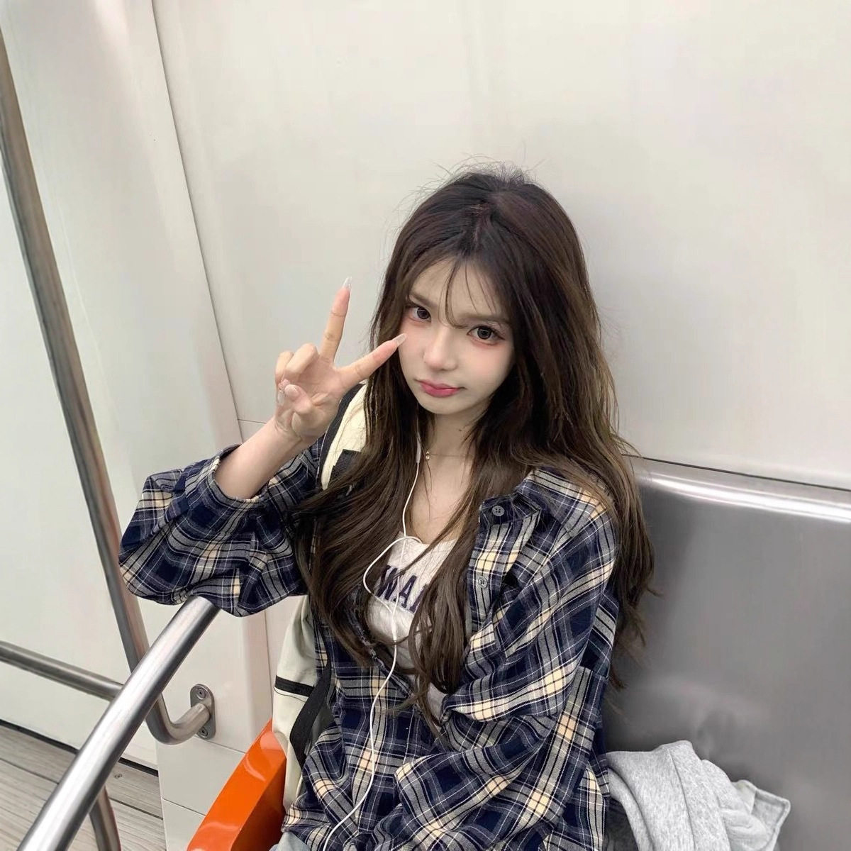 格子衬衫外套女2025春秋款宽松慵懒情侣款休闲长袖衬衣外搭ins潮