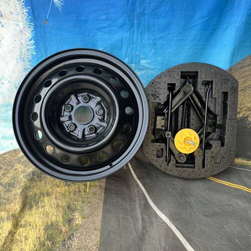 秦plusEV轮毂备胎钢圈铁