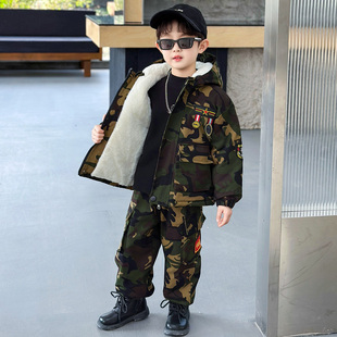 男童迷彩加绒套装冬季儿童冬装两件套2025新款男孩运动衣服冬天潮