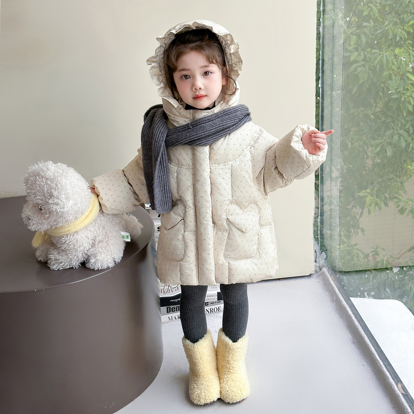 女童白鸭绒中长款羽绒服