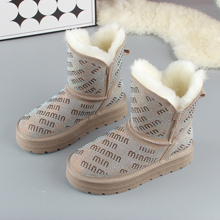 时尚满钻雪地靴女2025冬新款皮毛一体加厚全羊毛保暖防滑东北棉鞋