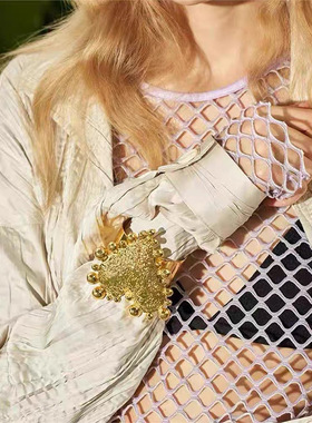 欧美复古小众设计纹理大爱心光面宽版手镯轻奢时髦高级感手环配饰