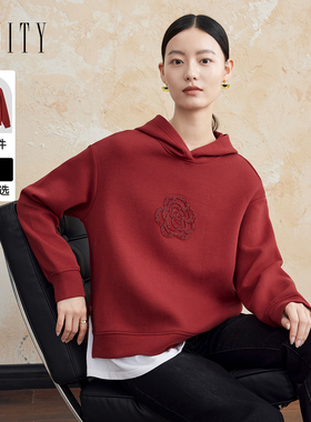 菲妮迪品牌连帽卫衣女2024年秋红色假两件休闲百搭爆款上衣