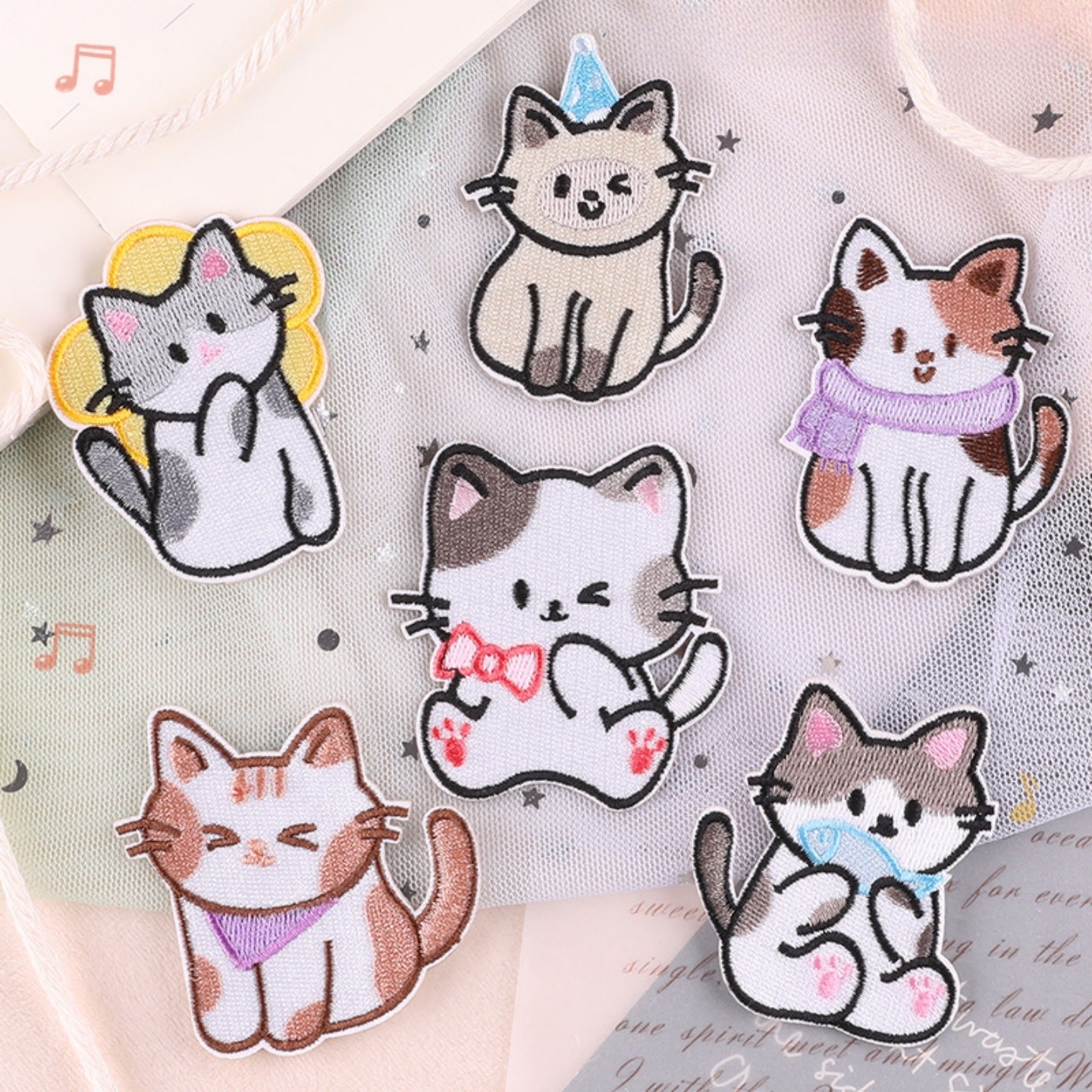 卡通小猫刺绣布贴羽绒服补丁贴自粘免缝衣服破损贴ins风diy修补贴