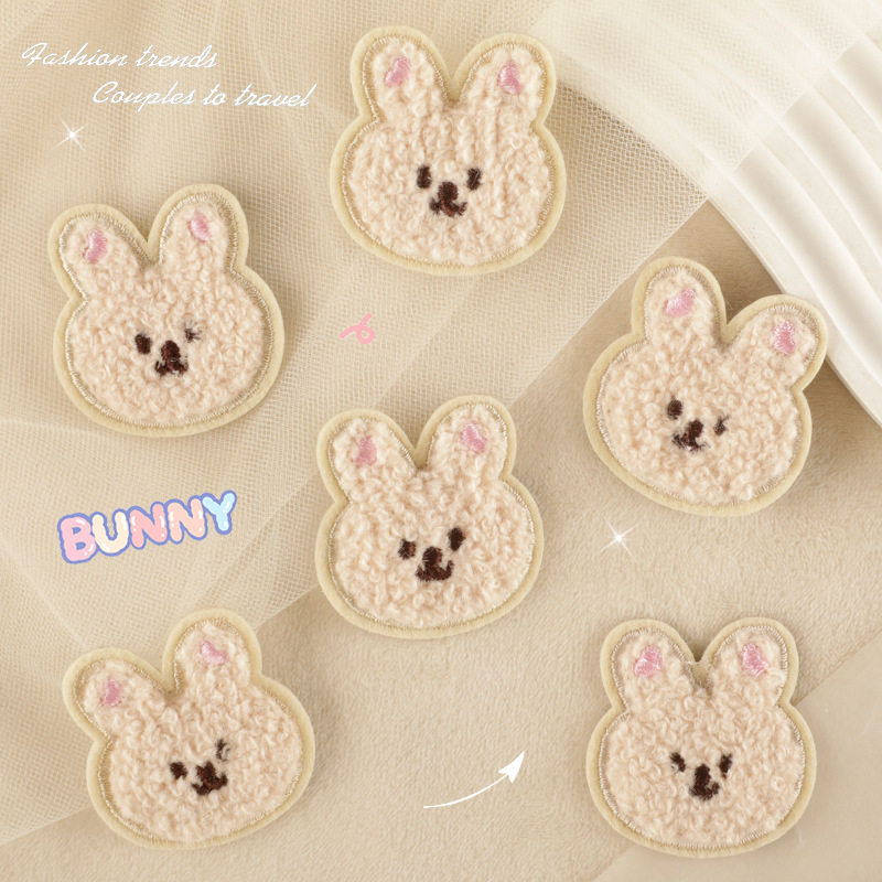 卡通兔子刺绣布贴羽绒衣服装饰贴裤子破洞修补丁贴可爱自粘款免缝
