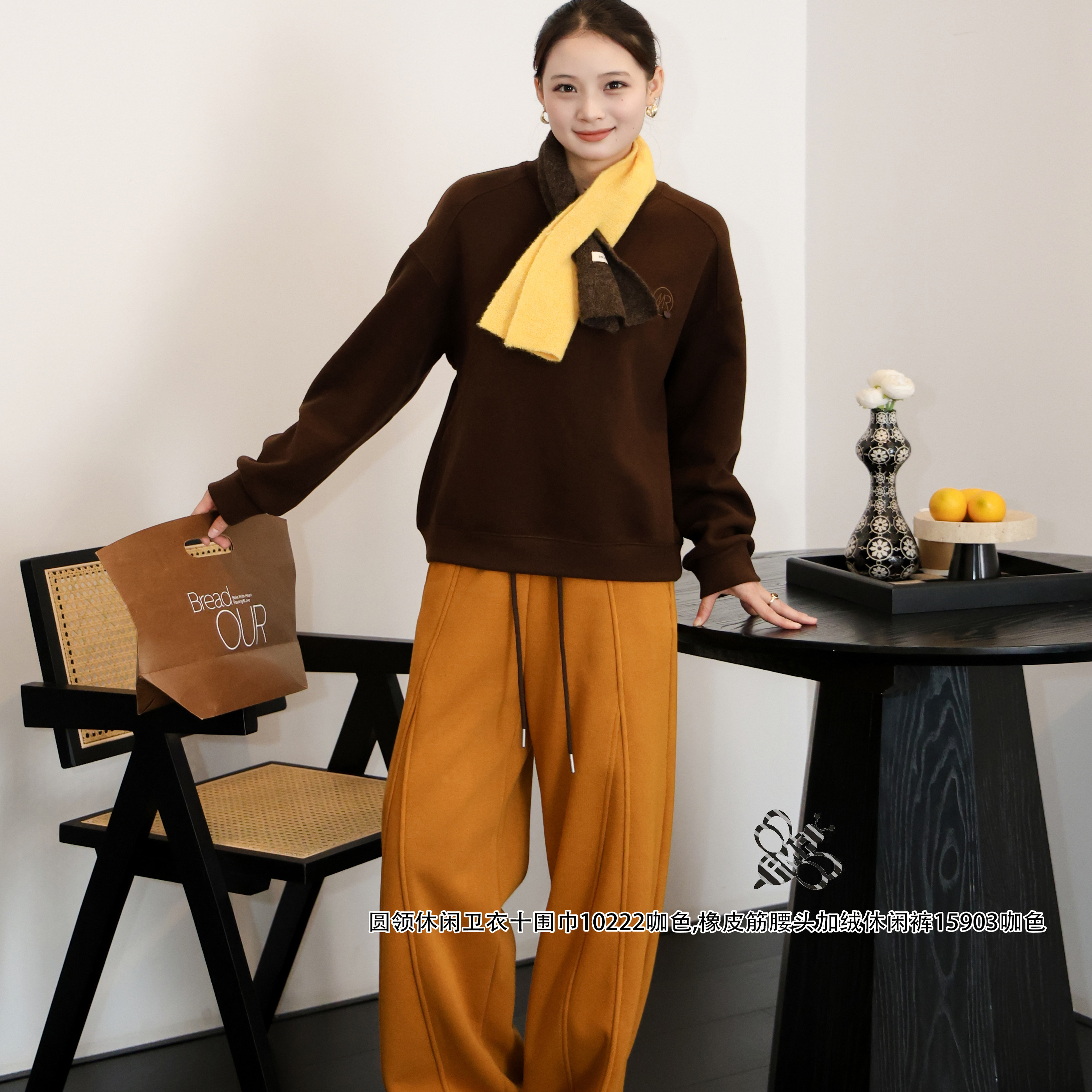 FMF正品2025新款女装S Jayova秋冬10222带围巾宽松套头卫衣,女装/女士精品,卫衣/绒衫,淘宝优惠券,粉丝福利购,淘宝优惠卷