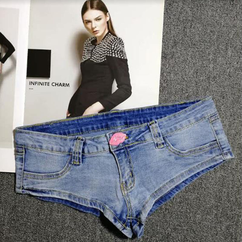 辣妹性感低腰牛仔短裤女夏季新款紧身显瘦包臀热裤百搭休闲超短裤