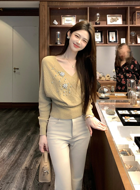 木子李的李轻熟优雅长袖V领针织衫羊毛上衣垂感针织喇叭长裤女冬