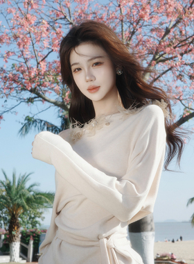 木子李的李设计感温柔风长袖斜肩针织衫花朵收腰上衣网纱半身裙冬
