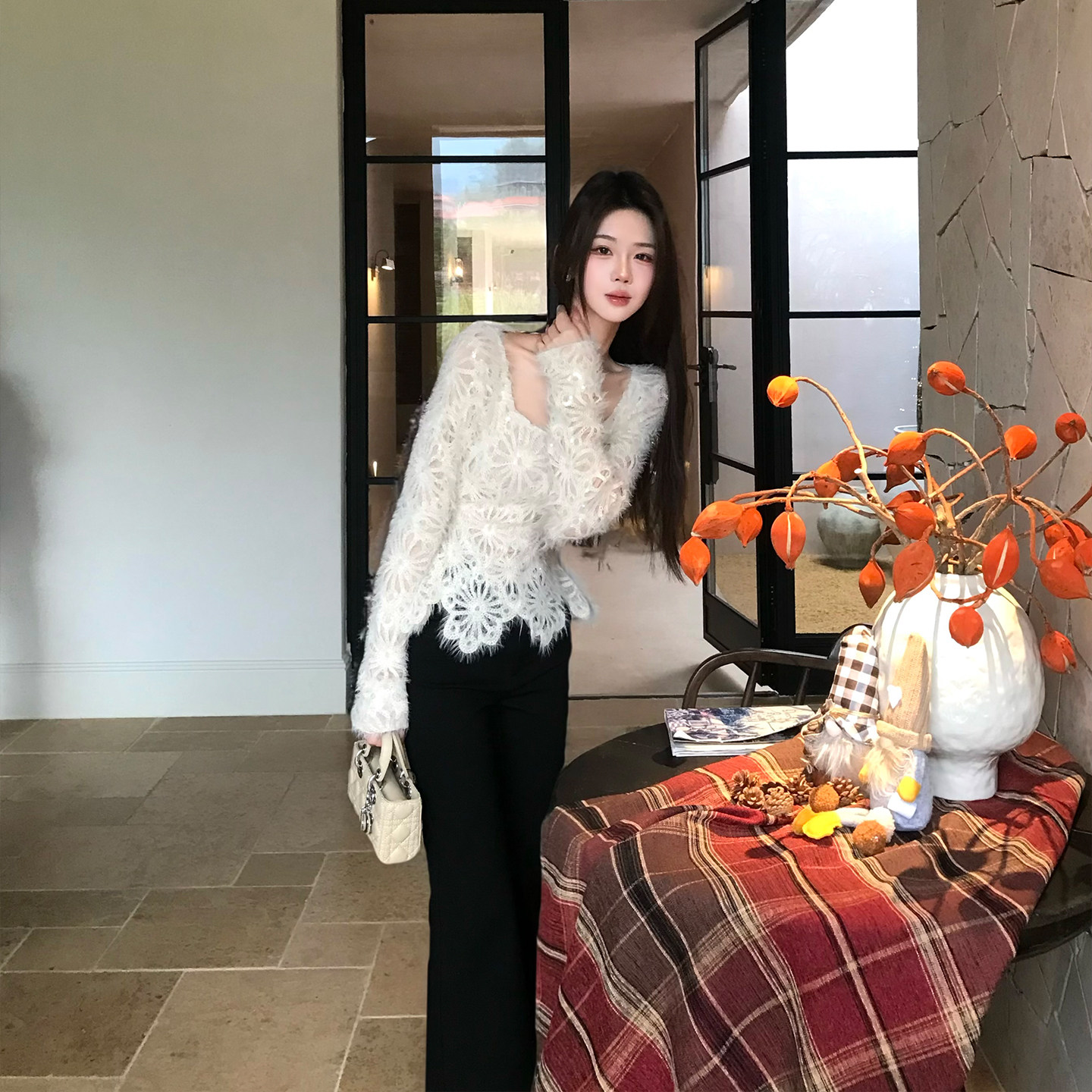 木子李的李设计感蕾丝上衣