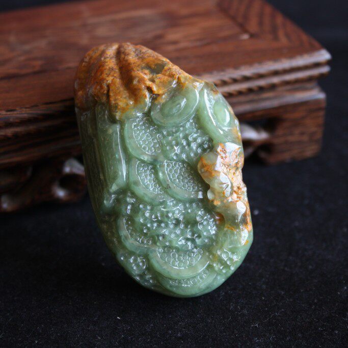 产地正品岫岩玉石河磨玉坠和田玉籽料宝藏手把件吊坠挂件特价包邮