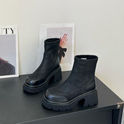 爆款弹力袜靴女粗跟7CM小个子显腿长马丁靴2025秋冬超火瘦瘦短靴